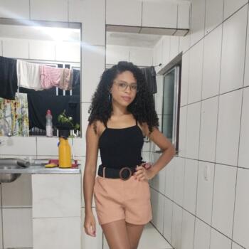 Pai/mãe Camaçari: Elisangela