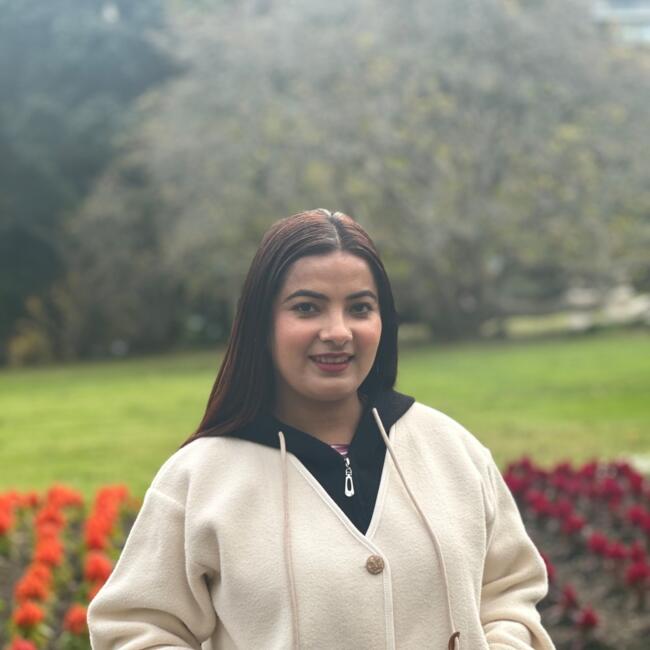 Babysitter in Auckland: Pushpanjali