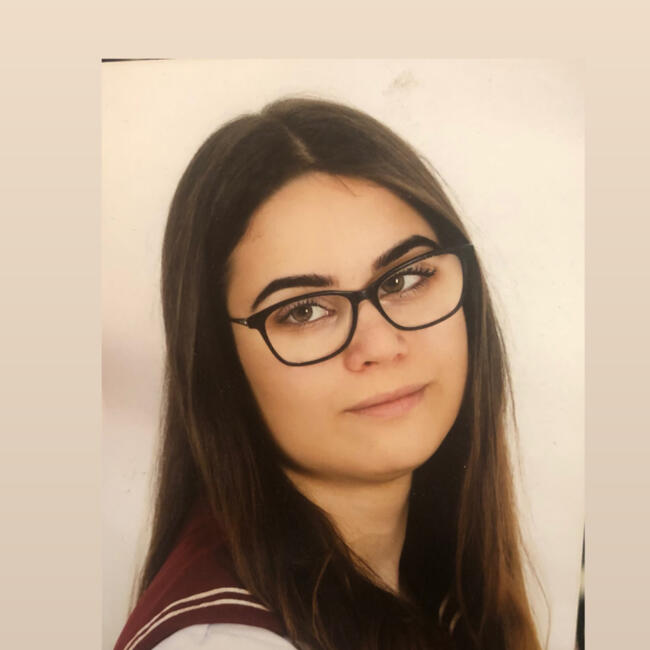 Bébiszitter Edelény területén: Poharai