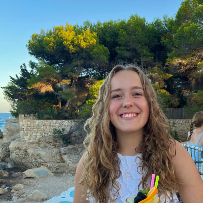 Babysitter in Cogny: Clotilde