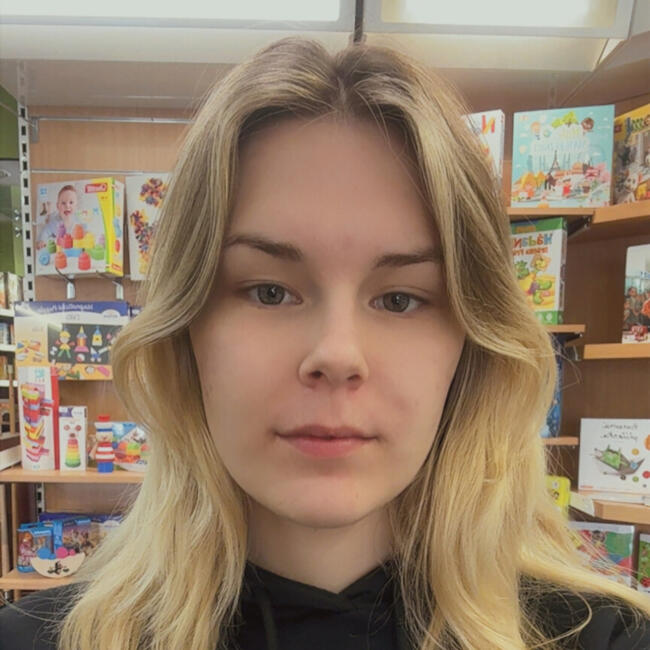 Babysitter in Ostrava: Laura