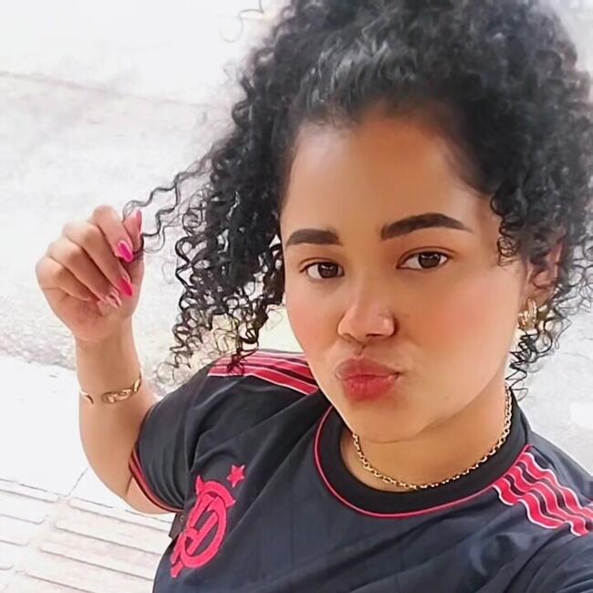 Babysitting job in São José: Camile