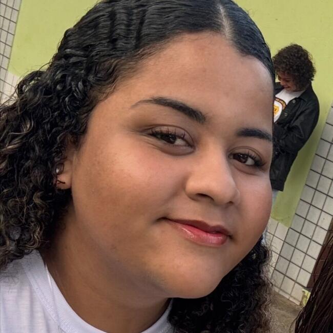 Babysitter in Cabo Frio: Sthefany