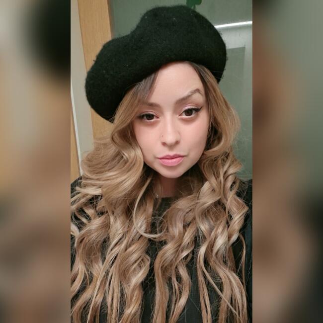 Babysitter in Coolgreany: Yenifer