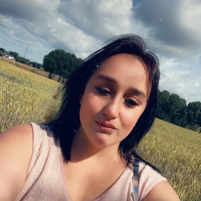 Babysitter in Halle: Melanie