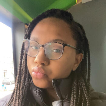 Babysitter in Amiens: Esmeralda