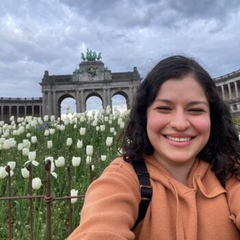 Babysitter in Paris: Laura