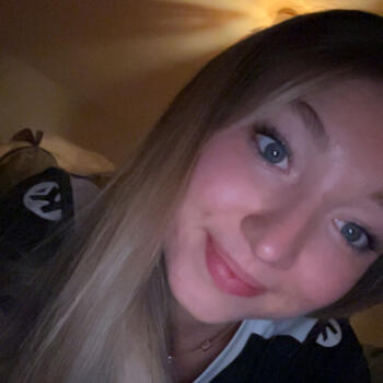 Babysitter in Chalezeule: Neuville