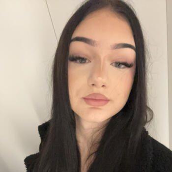 Babysitter in Schaerbeek: Phelicia