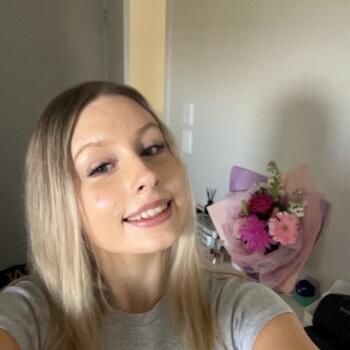Babysitter in Auckland: Amber