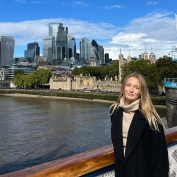 Babysitter in Lübeck: Elisa