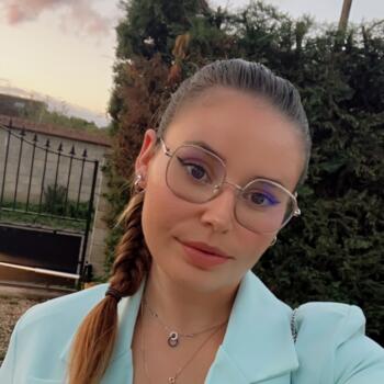 Babysitter Tréclun: Floriane