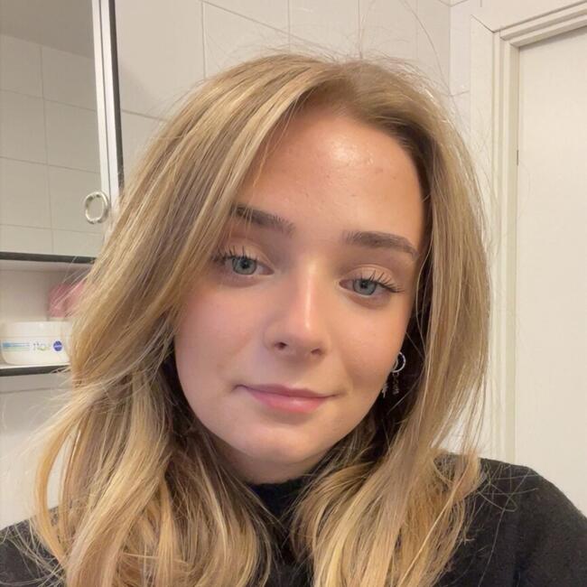 Babysitter in Norrköping: Tess