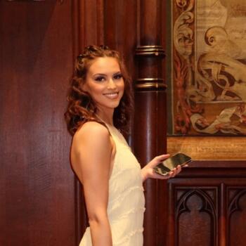 Babysitter in Brussel: Selen