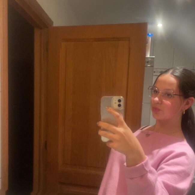 Babysitter in Alken: Anaïs