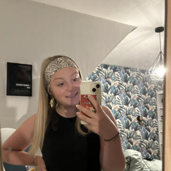 Babysitter Brest: Melanie