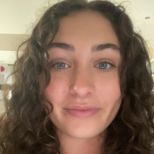 Babysitter in Escalquens: Emma