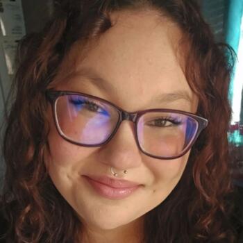 Babysitter in Tolleson: Alize