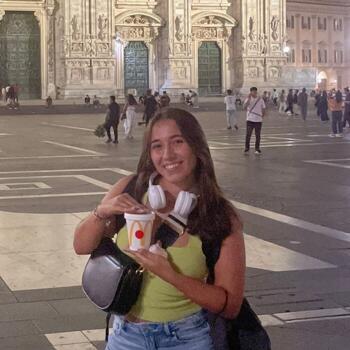 Babysitter em Lisboa: Carolina