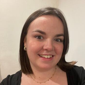 Babysitter in Plouigneau: Laurine