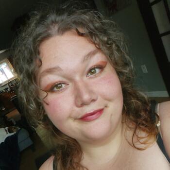 Baby-sitter in North Bay: Kaity Carter