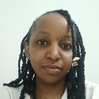 جليسة أطفال في الرياض: Lucy