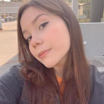 Babysitter in Curitiba: Nicolle