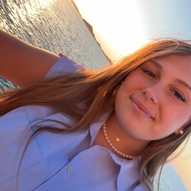 Babysitter in Marseille: Irina