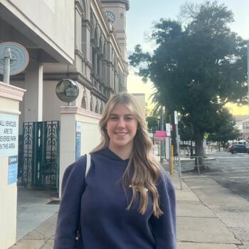 Babysitter in Tamworth: Charlotte