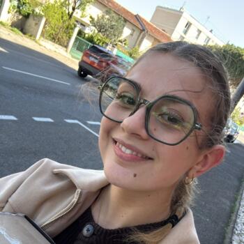 Baby-sitter Sorgues: Loane
