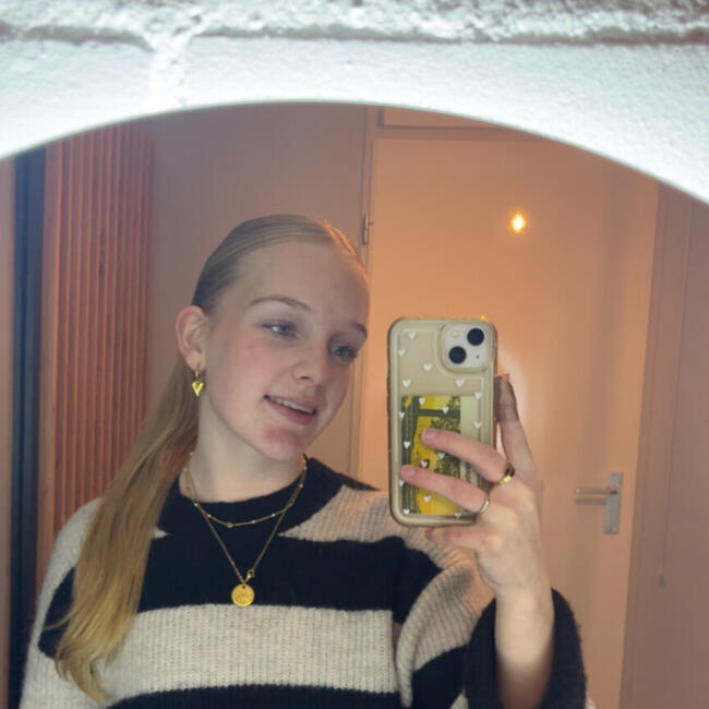 Oppas in Oldenzaal: Mirte