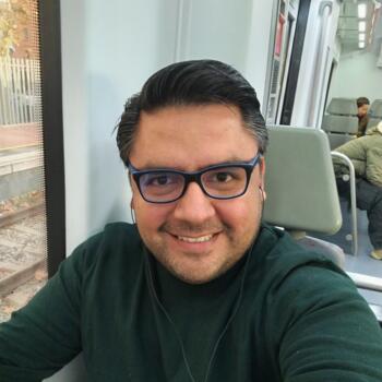 Babysitter in L'Hospitalet de Llobregat: Iván