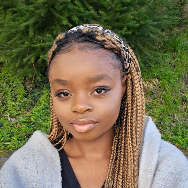 Babysitter in Givors: Nathalie