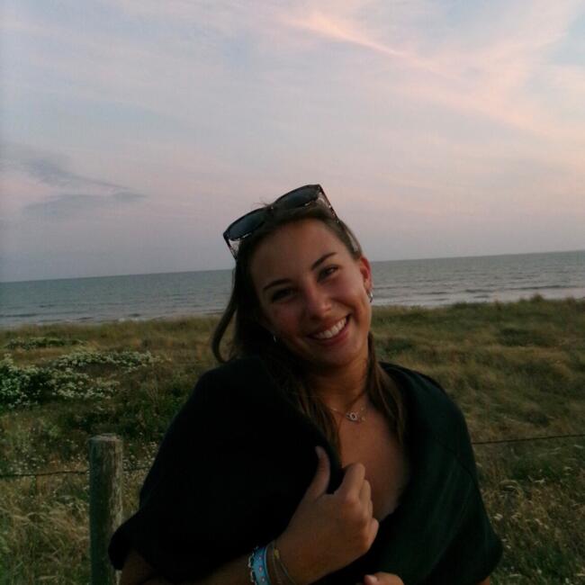 Babysitter in Saint-Brevin-les-Pins: Celia