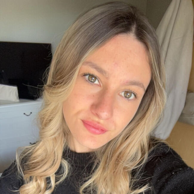Babysitter in Margaux: Leonie