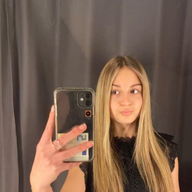 Babysitter in Coulommes-la-Montagne: Kiara