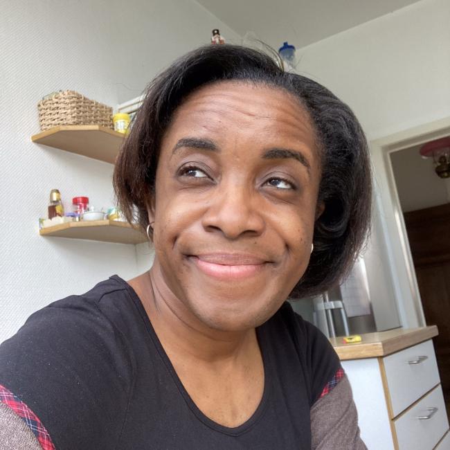 Babysitter in Ixelles-Elsene: Laetitia