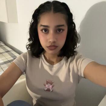 Baby-sitter in Nepean: Camila