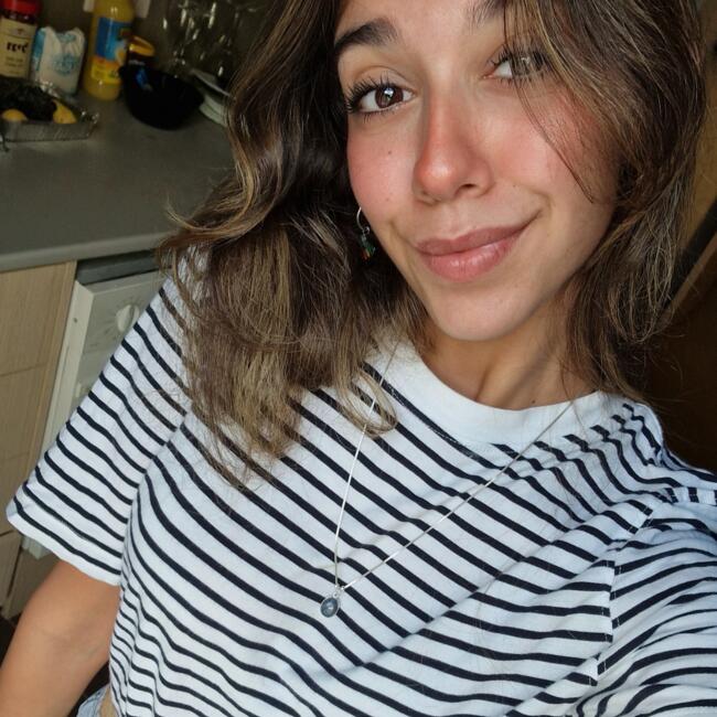 בייביסיטר ב- חולון: Taii