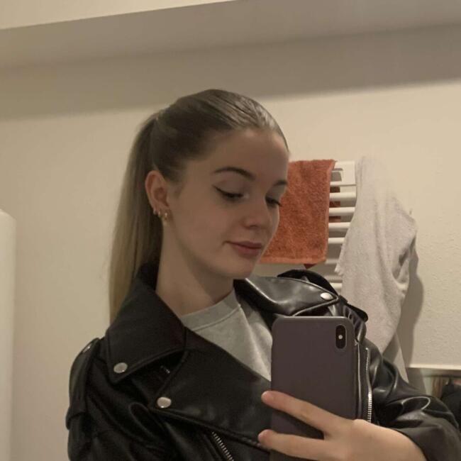 Babysitter in Strasbourg: Chloé