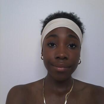Babysitter in Trois-Rivières: Franchesca Brittany