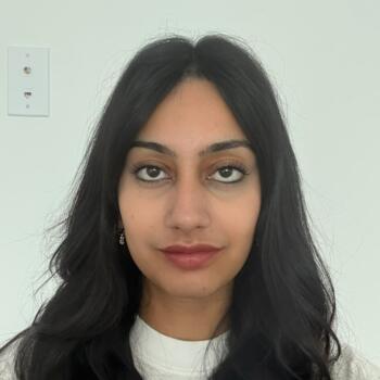 Baby-sitter in Surrey: Parneet