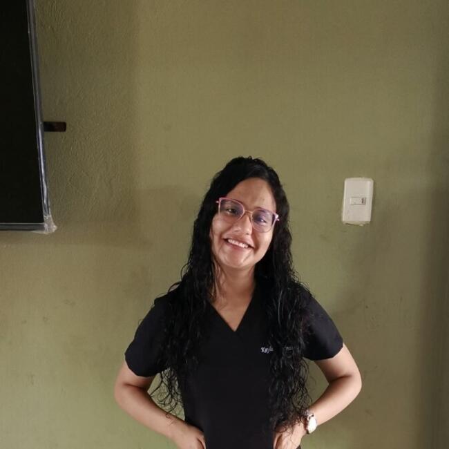 Niñera en Eloy Alfaro: Keyla Abigail Cisneros Guevara