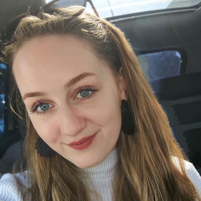 Babysitter in Târgu Mureş: Anna