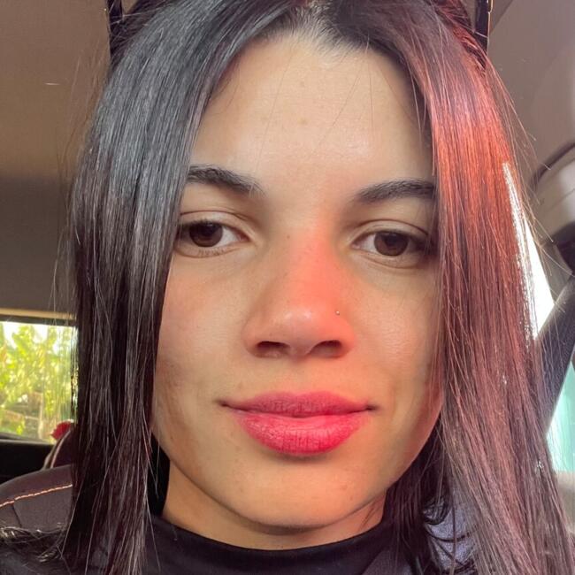 Babysitting job in Londrina: Letícia