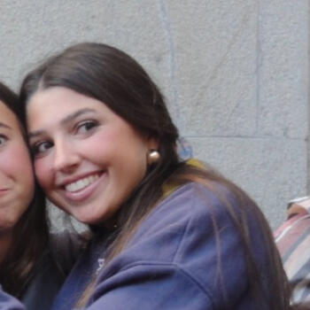 Babysitter in Seville: Paula