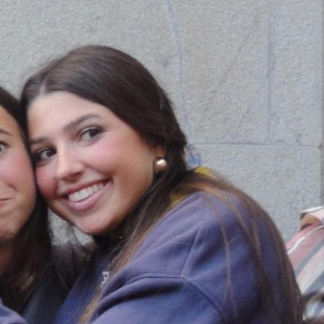 Babysitter in Seville: Paula