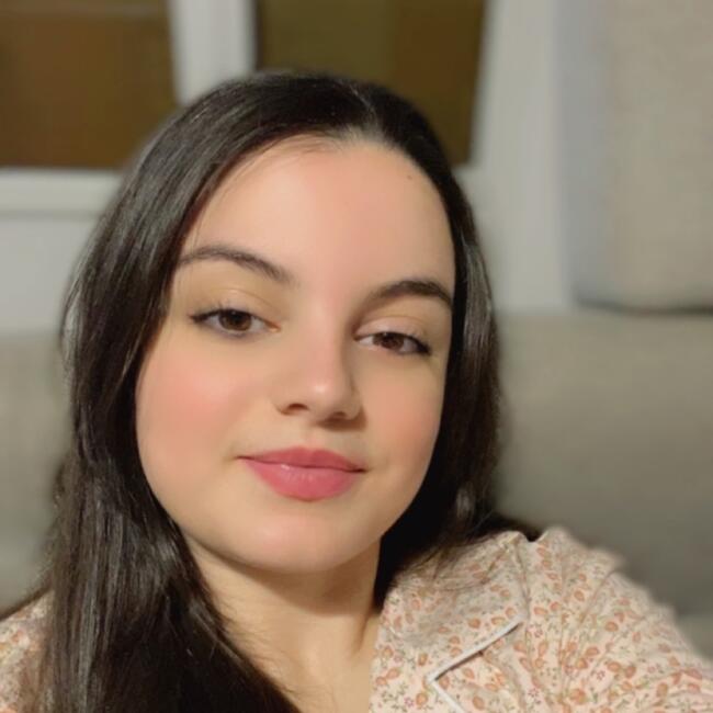 Babysitter in Créteil: Lisa