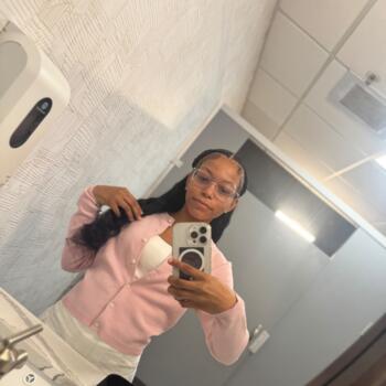 Babysitter in Seattle: Amara