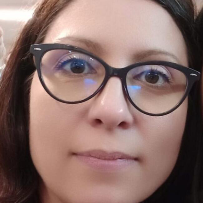 Babysitter in Bucharest: Cris